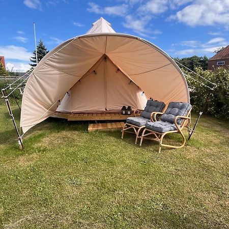 ホテル Lango Fjord Glamping Nr 2 ナクスコウ エクステリア 写真